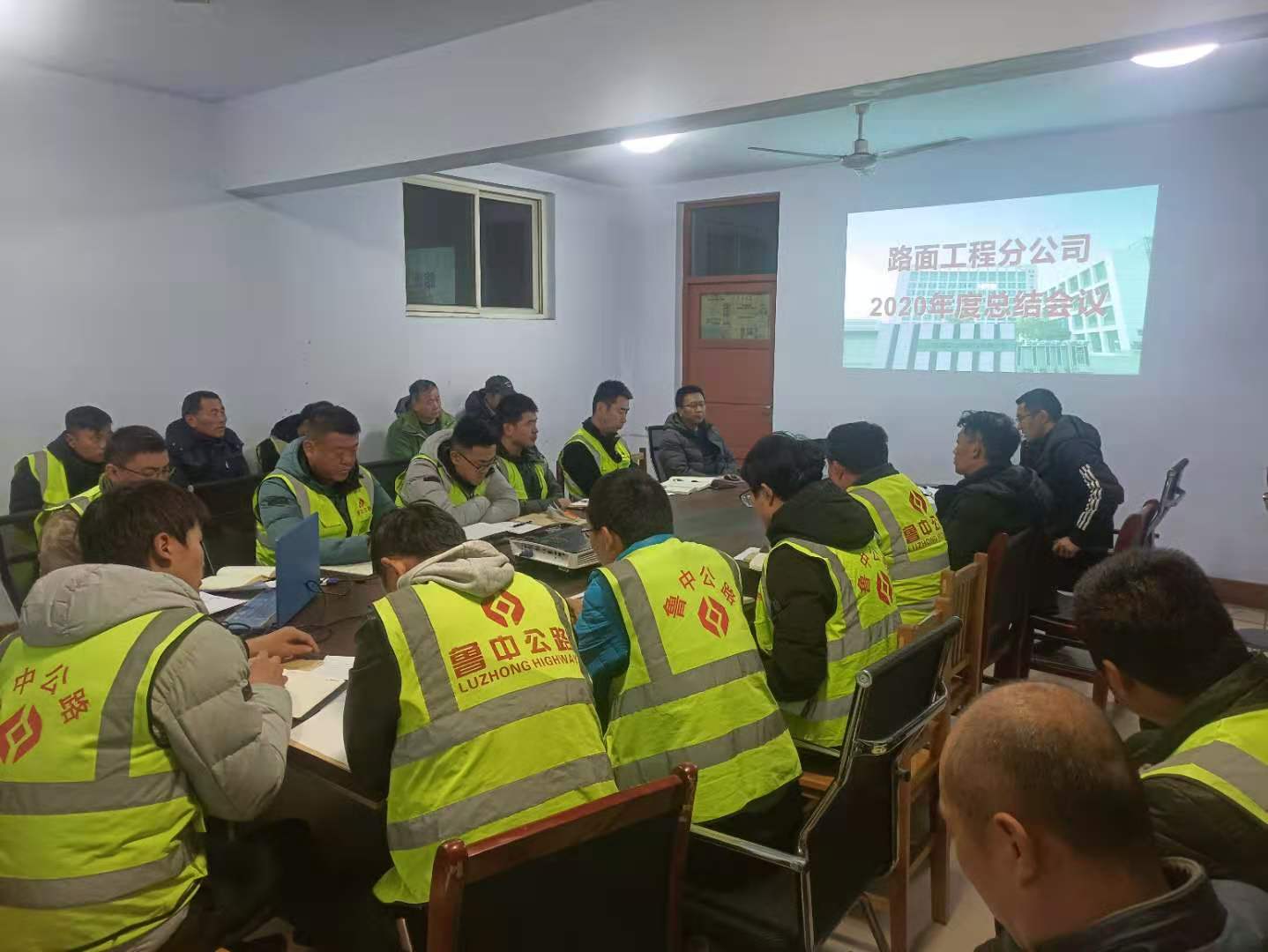 香港正版六台盒宝典资料大全