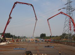 马南路孝妇河桥主体工程完成