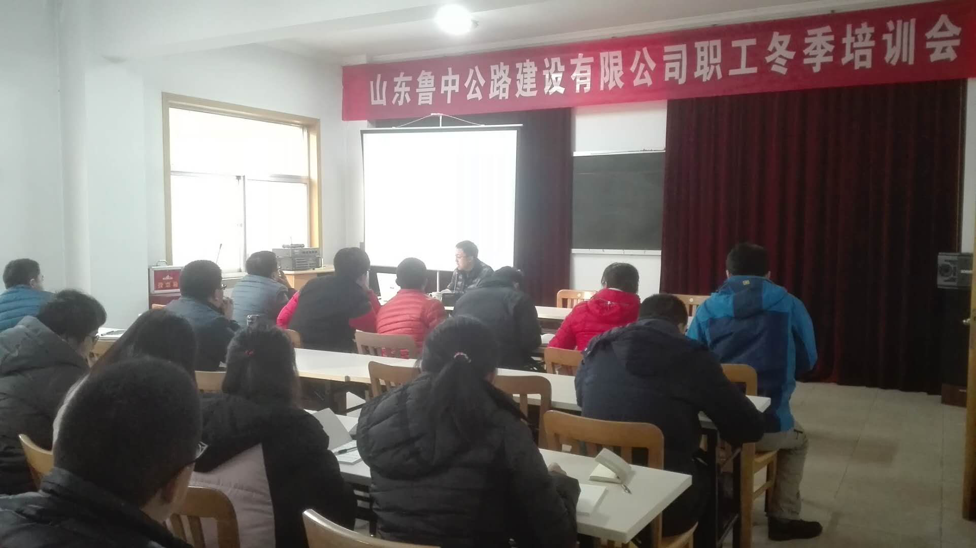 香港正版六台盒宝典资料大全