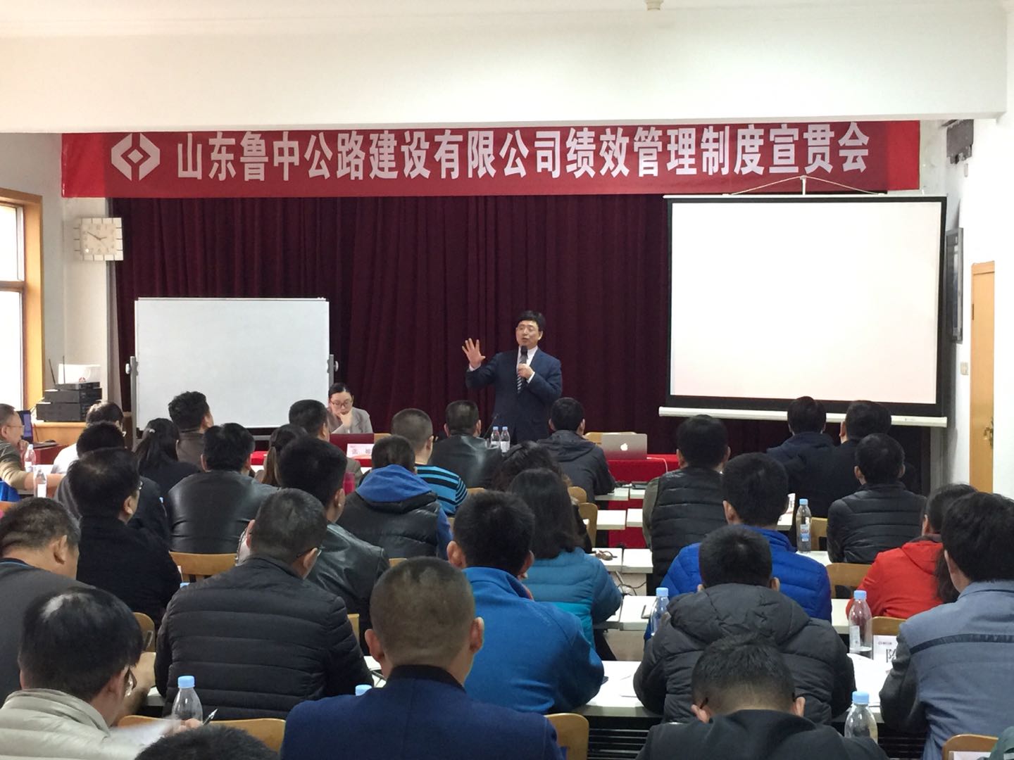 香港正版六台盒宝典资料大全