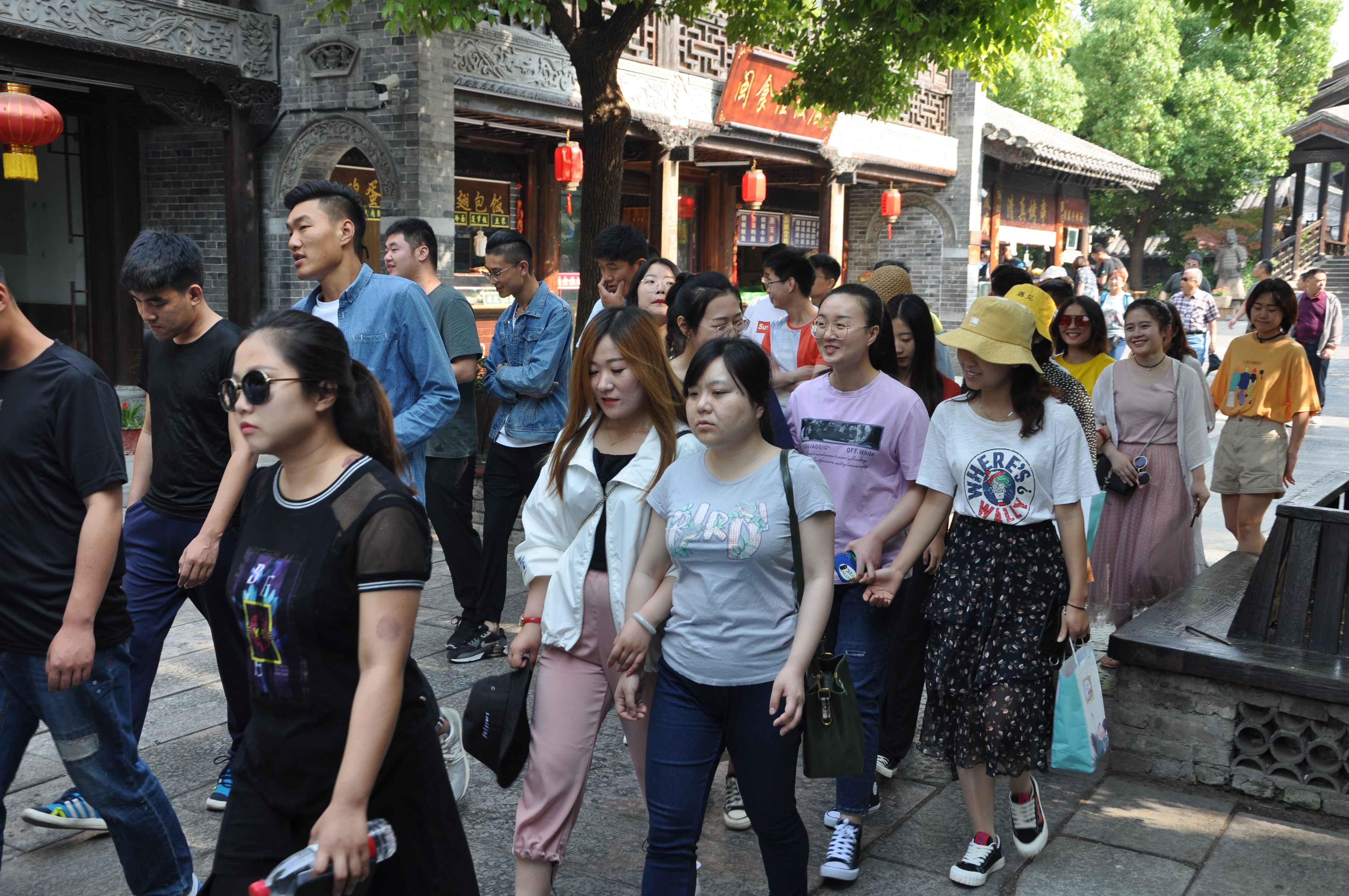 香港正版六台盒宝典资料大全