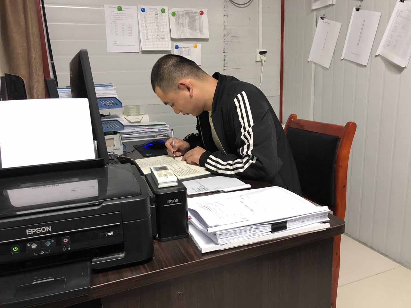 香港正版六台盒宝典资料大全
