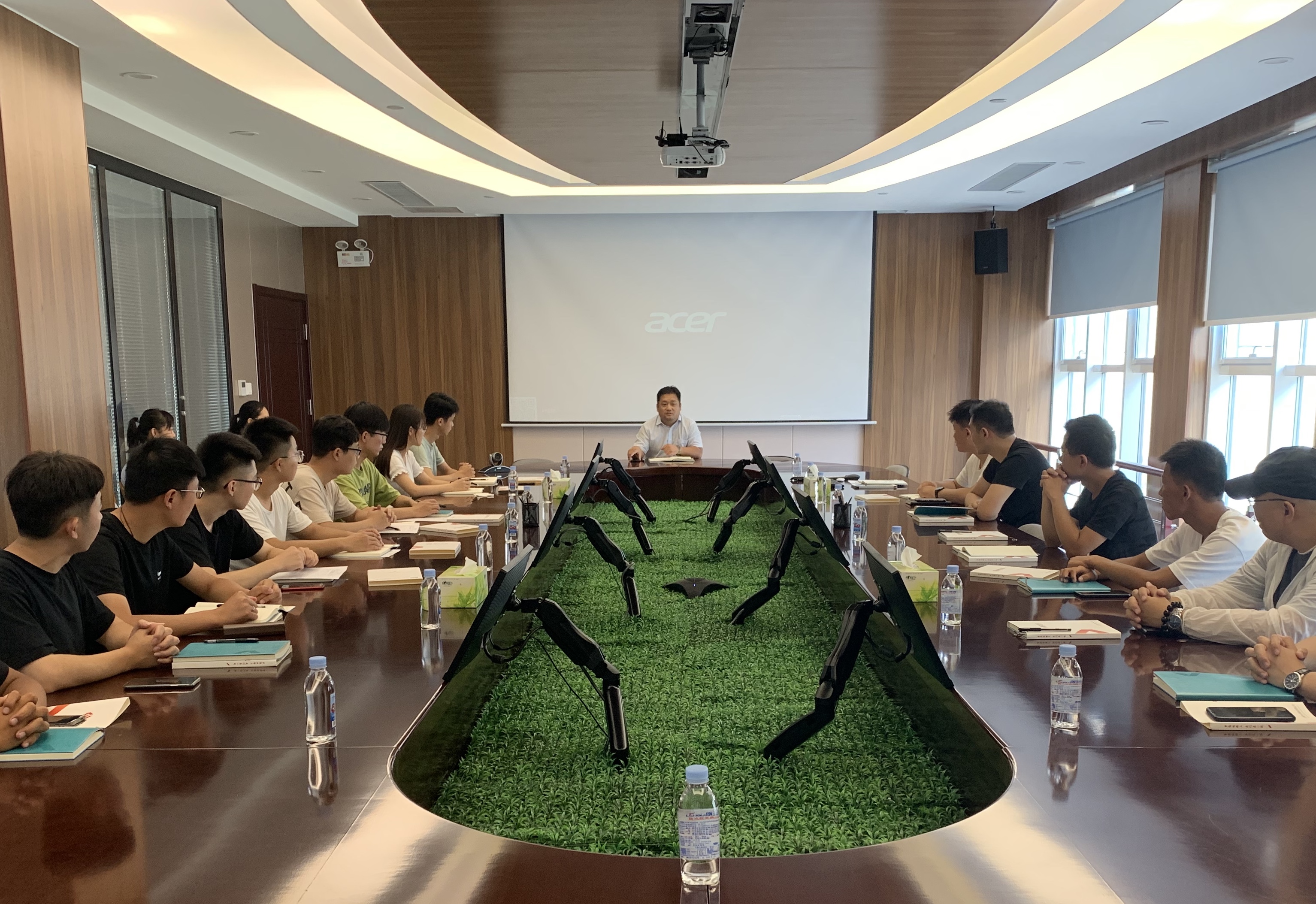 香港正版六台盒宝典资料大全