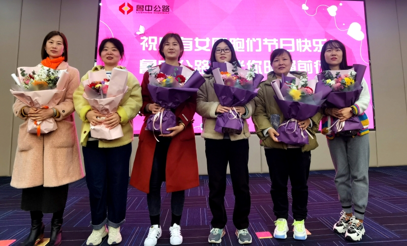 香港正版六台盒宝典资料大全