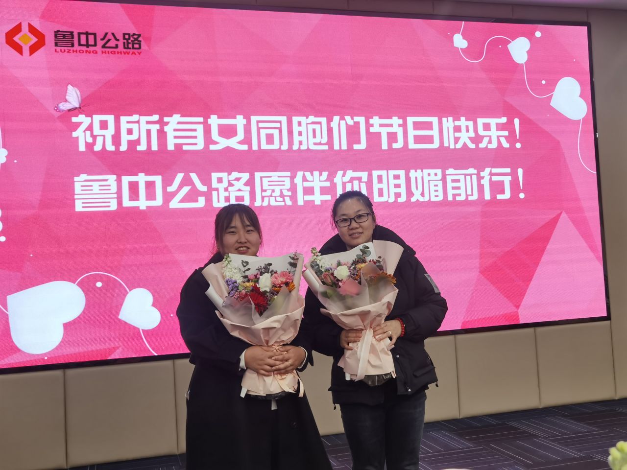 香港正版六台盒宝典资料大全