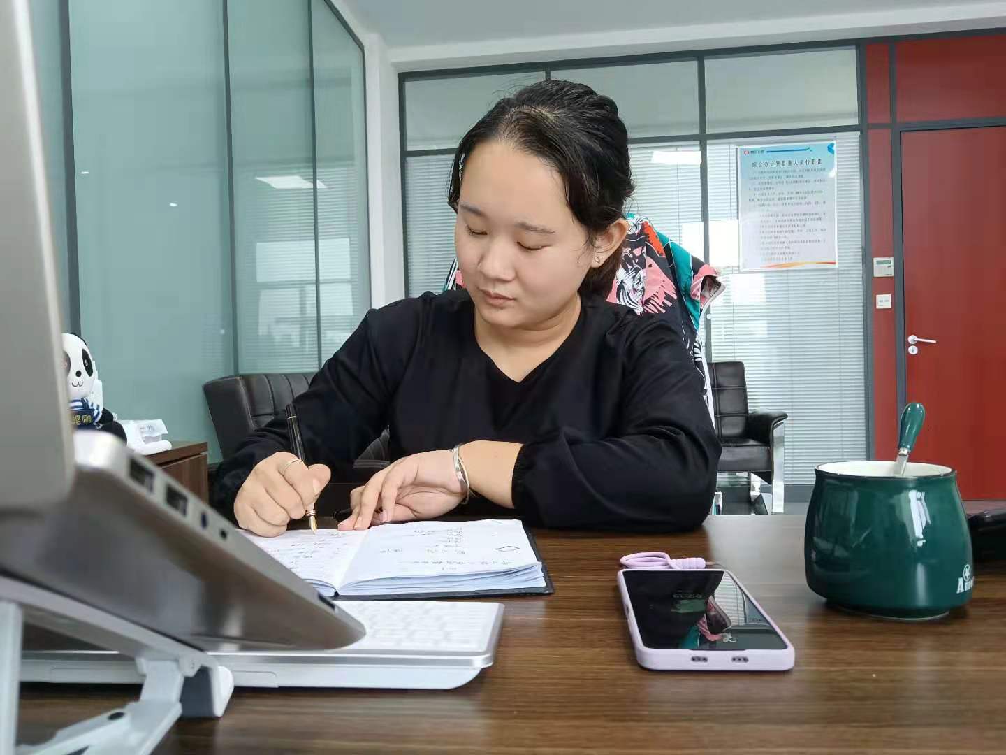 香港正版六台盒宝典资料大全