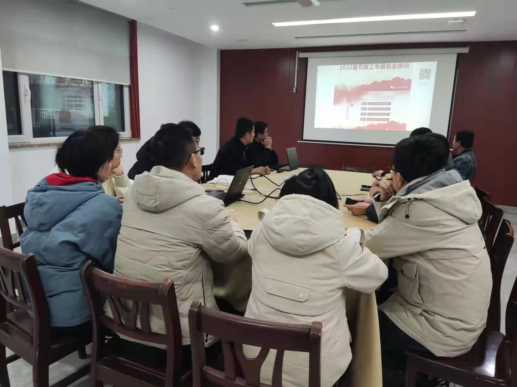 香港正版六台盒宝典资料大全